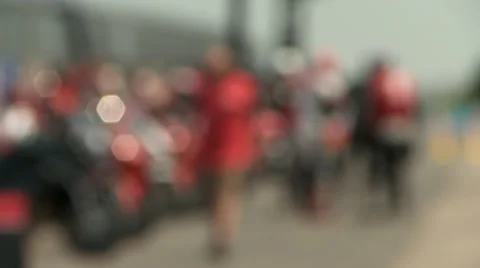 Focus pull Donnington pit lane, motorbikes Stock Footage 33392582
