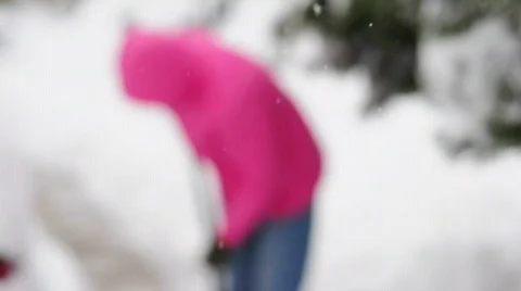 Focus racked winter scene Vídeo Stock 637681