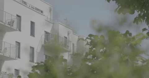 Focus shift building to tree Stock Footage 78028012