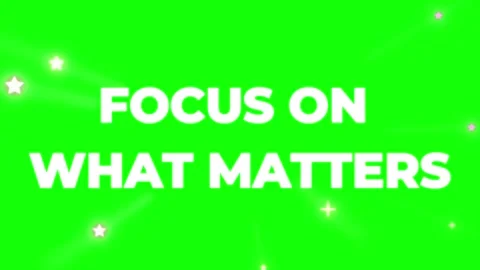 Focus On What Matters text animation with glowing stars on a green screen 스톡 동영상 342894489