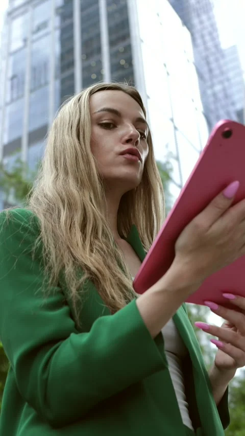 Focused businesswoman using digital tablet in manhattan Stock Footage 346369093