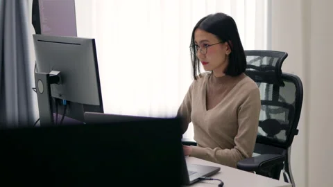 Focused Female Developer at Her Programming Station. Stock Footage 273192536