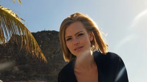 Focused stare Video stock 105425383