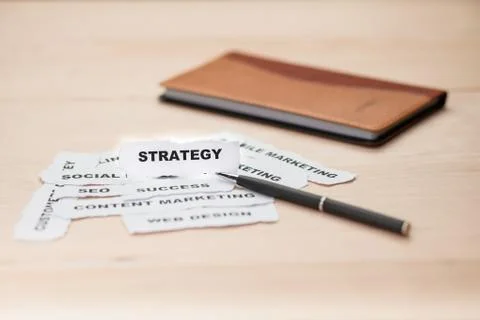 Focusing of strategy paper rip 스톡 사진