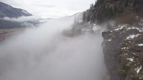 Fog along cliffs Stock Footage 166071054