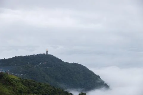 Fog and cloud mountain landscape. Beautiful Landscape of mountain 스톡 사진