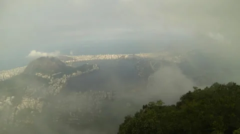 Fog and clouds over Rio de Janeiro, Ipanema and Lagoon, Brazil timelapse Видео 32244804