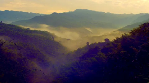 Fog  and mountain in Sichun Video stock 67620156