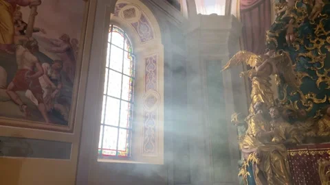 Fog in church Video stock 137163905