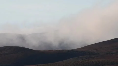 Fog Descends Over a Hill 스톡 동영상 314950237