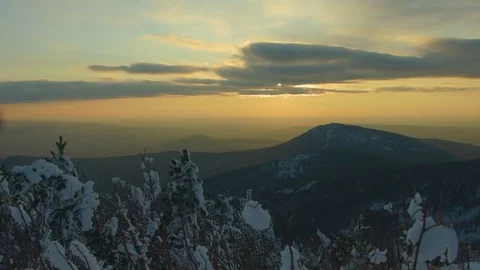The fog fell below the mountains, the time-lapse at dawn Stock Footage 83011206