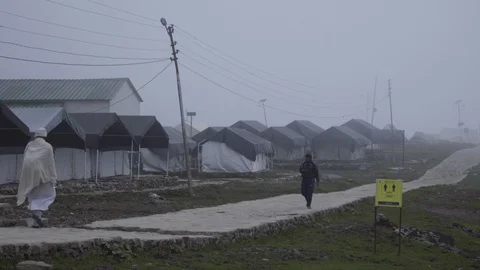 Fog at Himalayan Hills Видео 123271925