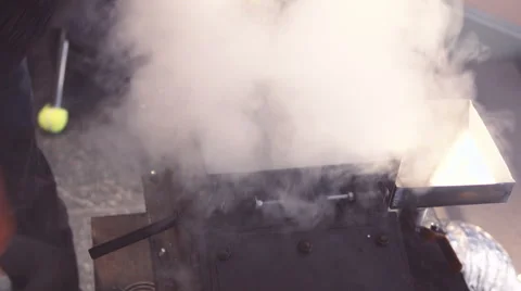 Fog machine With Cold Ice 動画素材 60717090