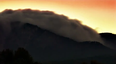 Fog on the mountain top FullHD 動画素材 24686304