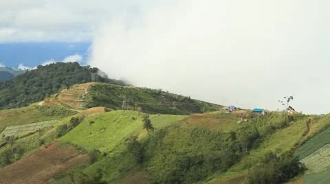 Fog in the mountains Video stock 11434623