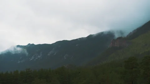 Fog in the mountains. Time laps 스톡 동영상 250226031