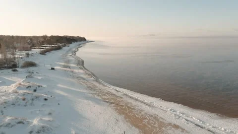 Fog over calm sea in cold winter day Stock-Footage 148162079