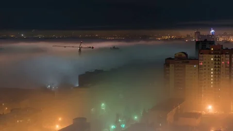 Fog over the night city. Time-lapse Video stock 75686830