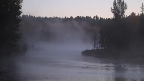 Fog Over the Snake River at Dawn in Autumn in Grand Teton National Park Stock-Footage 320801408