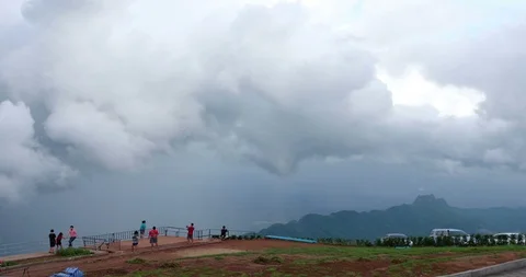 The fog at Phu Thap Berk Mountain Stock Footage 117733288