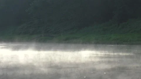 Fog Rising on Delaware River. Video stock 55416961