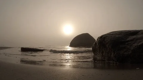 Fog on the sea. Video stock 86523905