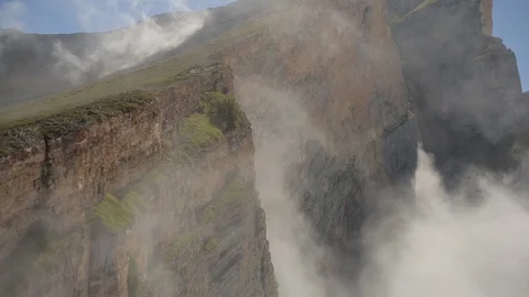 Fog transparent Clouds over the canyon 스톡 동영상 87749831