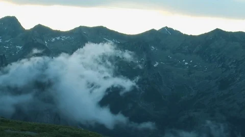 Fog in the valley Stock Footage 83695657