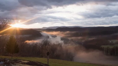 Fog in a Valley Video stock 90490191