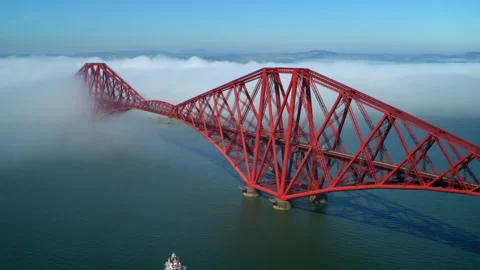Foggy aerial view of the Forth Bridge in Scotland 스톡 동영상 336791715