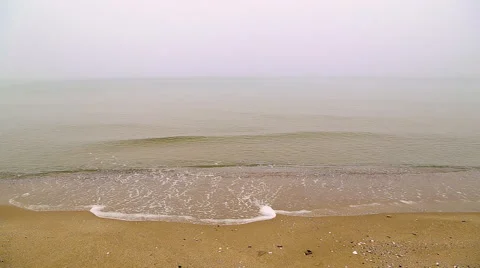 Foggy beach 스톡 동영상 46668772