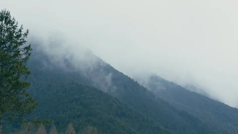 Foggy clouds on mountain in Japan Video stock 89941007