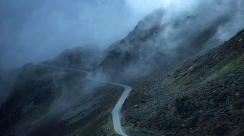 Foggy landscape Video stock 32132916