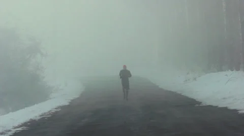 Foggy Morning Runner 2 Видео 35838041