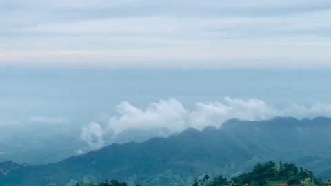 Foggy mountain Stock Footage 163780661