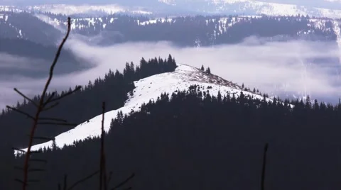 Foggy mountain landscape Stock Footage 61416333