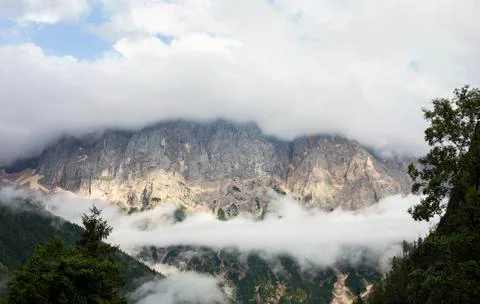 Foggy mountain view Stock-Fotos