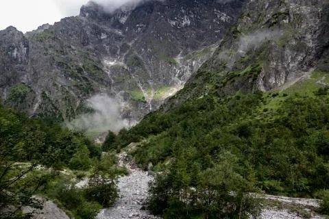 Foggy Mountain View Stockfoto's