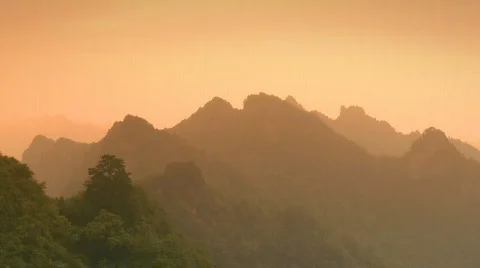 Foggy mountains Video stock 848417