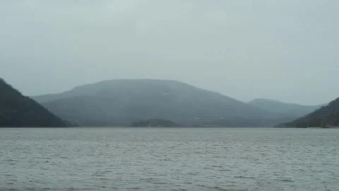 Foggy River 2 Video stock 301575229