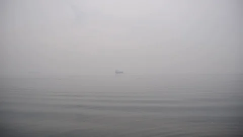 Foggy sea in a town in Greece Video stock 123724400