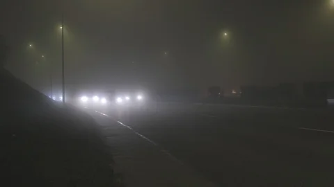 Foggy streets at night Video stock 99601593