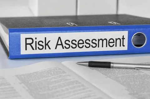 Folder with the label Risk Assessment Stockfoto's
