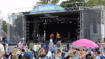 Folk band performing and being filmed at Wallingford, UK Stock Footage 86094360