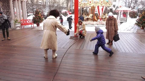 Folk holiday Maslenitsa Vídeos de archivo 86897405
