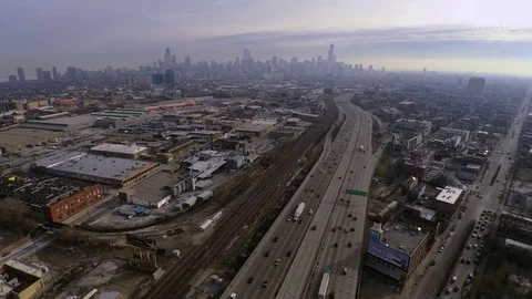 Follow Interstate towards chicago skyline Stock Footage 71475697