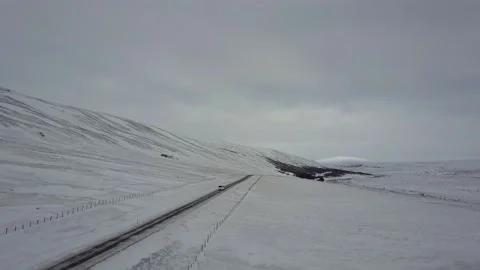 Following the Van in Iceland, Vídeos de archivo 190088880