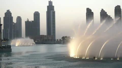 Fontain Day5 Video stock 12437058