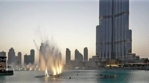 Fontain Day7 Video stock 12438027