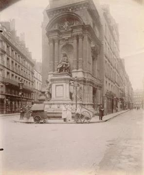 FONTAINE MOLIERE Moliere Fountain by Visconti and Pradier, rue de Richelie... Stock Photos
